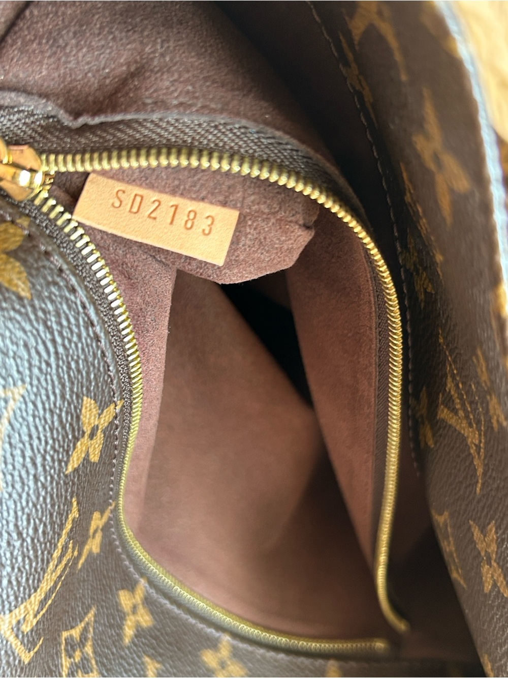 Louis Vuitton Metis Hobo 2-Way Bag, EUC - Picture 11 of 16